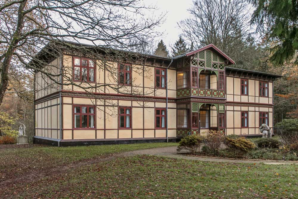 Midtjyske Tæpper – Anne Mette Larsen – Skovvilla – Silkeborg Bad Midtjyske Tæpper - Anne Mette Larsen - Skovvilla - Silkeborg Bad